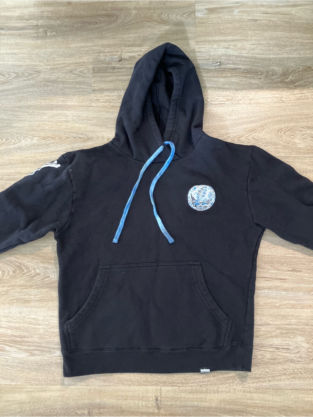 Teton Gravity Research Grateful Dead hoodie with tie dye strings size small
